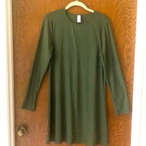 Mini Dress Long Tunic. Olive green. NWOT Large.
